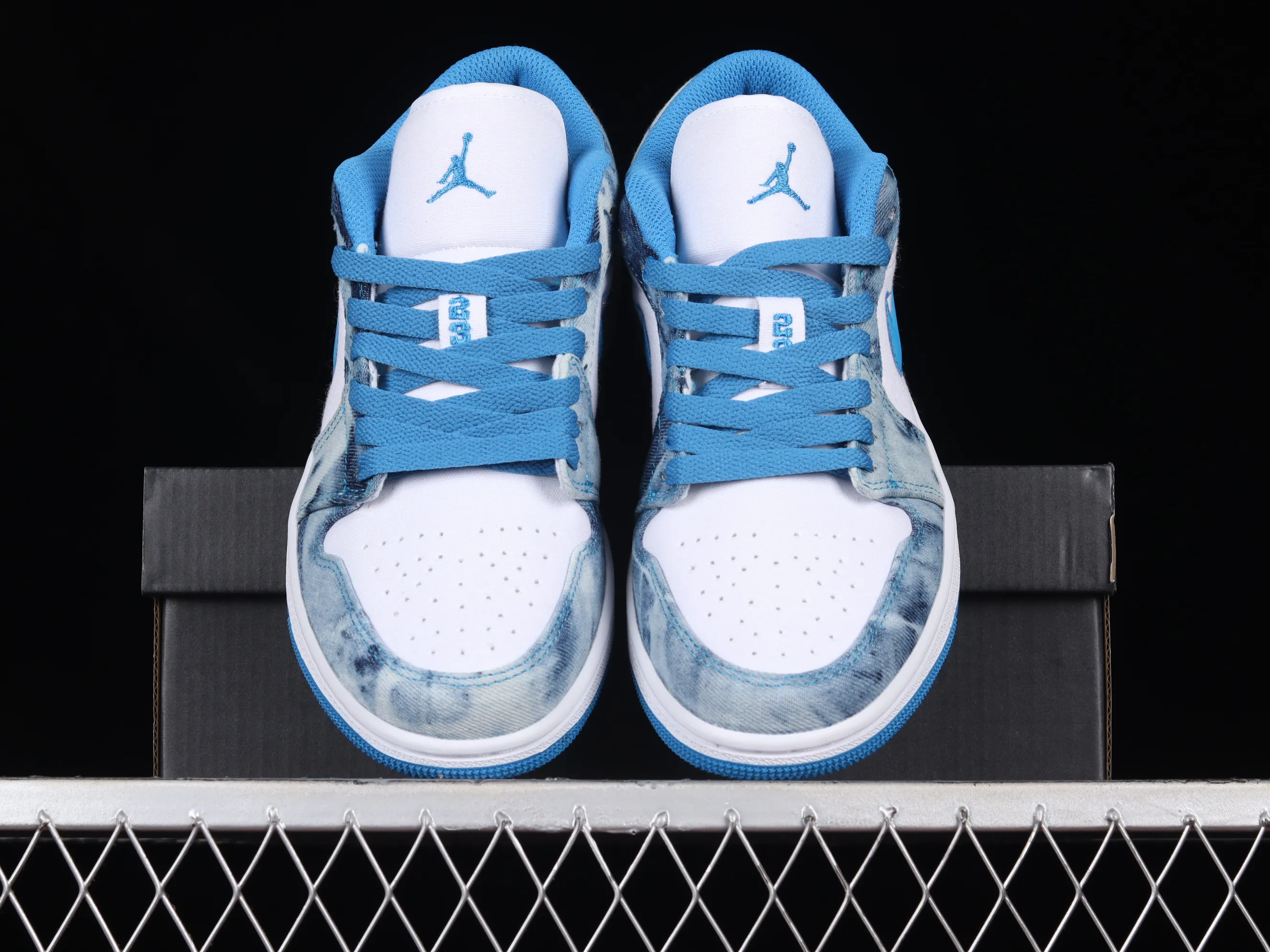 All categories Air Jordan Jordan series basketball shoes Air Jordan 1 Low Z version Air Jordan 1 Low "Washed Denim" AJ1 Joe 1 navy washed denim low-top casual sneakers DM8947-100